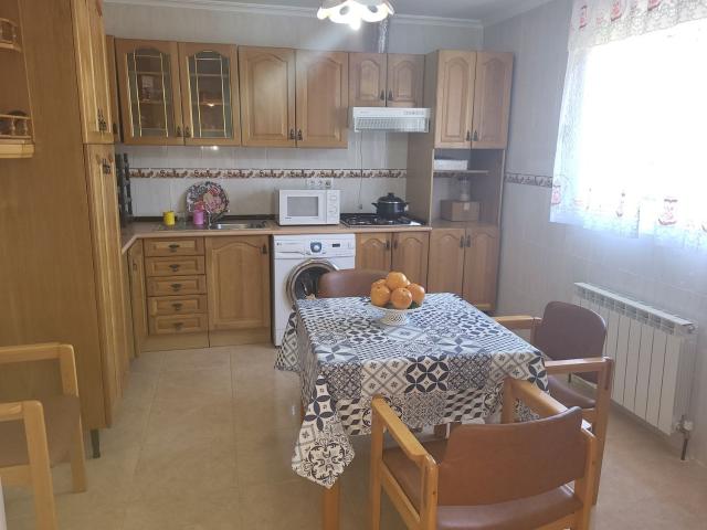 Casa en venta en Burgohondo, Ávila