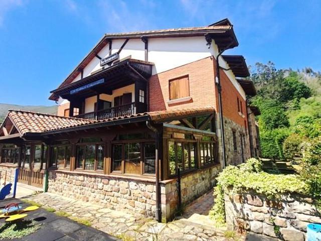 Casa en venta en Cabuérniga, Cantabria
