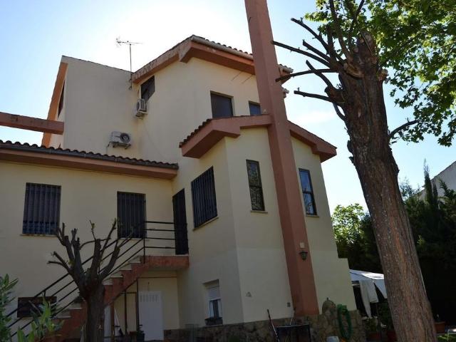 Casa en venta en Infanta Isabel, Cáceres