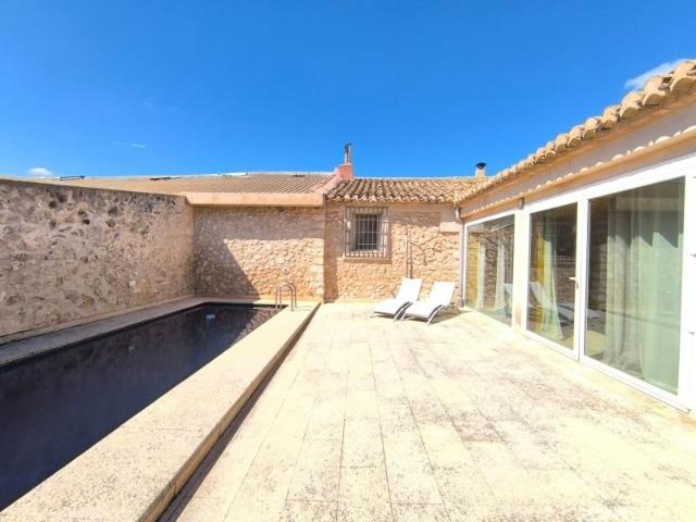Casa en venta en l'Alt Vinalopó / El Alto Vinalopó, Valencia