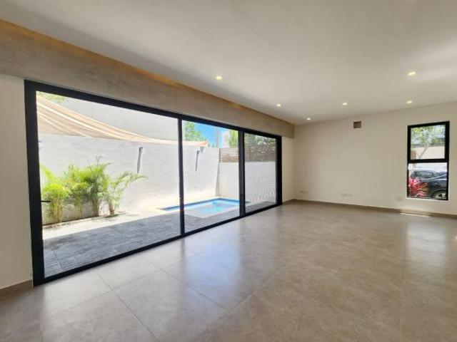 Casa en Venta Cancun en Esquina 3 rec Amenidades y Seguridad