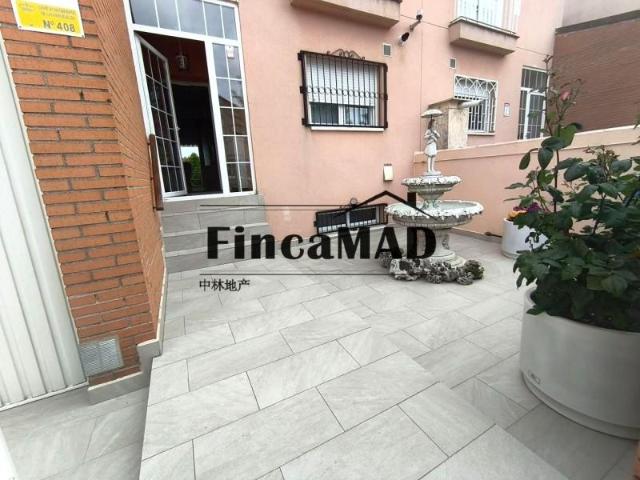 Casa en venta en Casarrubuelos, Madrid