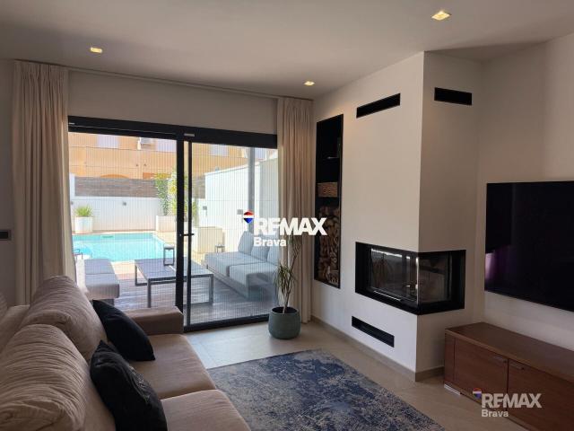 Chalet en venta en Castelló i Castelló Nou, Alt Empordà