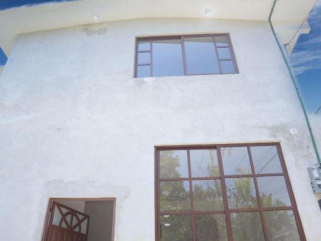 Casa amplia cerca de Texcoco con jardín acepta crédito INFONAVIT