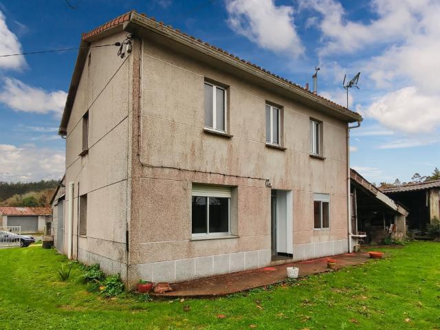 Casa en venta en Cerceda, Ordes