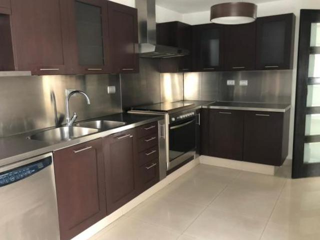 Casa en Venta – Cerradas del Roble, San Nicolás de los Garza, N.L