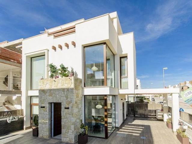Casa en venta en San Vicente Del Raspeig, el Pilar