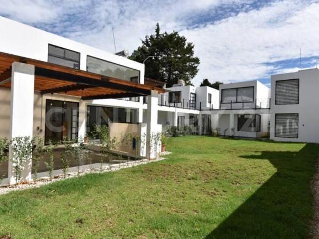 CASA EN VENTA, COL. ALCANFORES, SAN CRISTOBAL DE LAS CASAS, CHIAPAS
