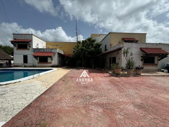 CASA EN VENTA COL DOCTORES CANCUN 16 HABITACIONES