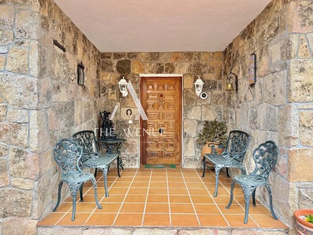 Casa en venta en Colmenarejo, Madrid