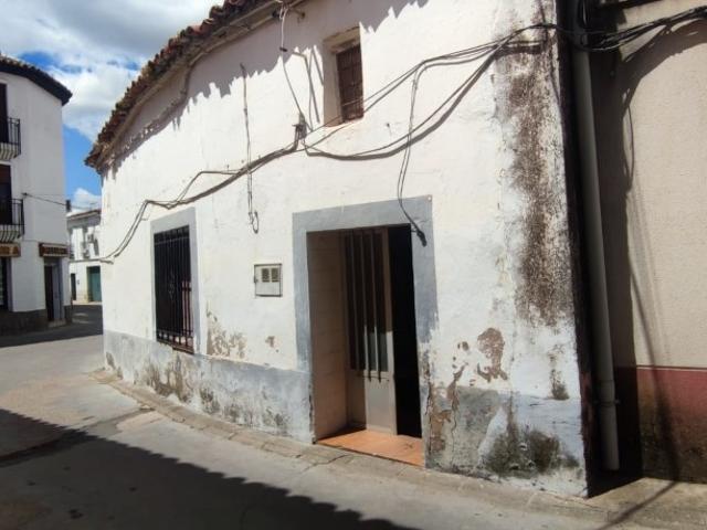 Casa en venta en Castilblanco