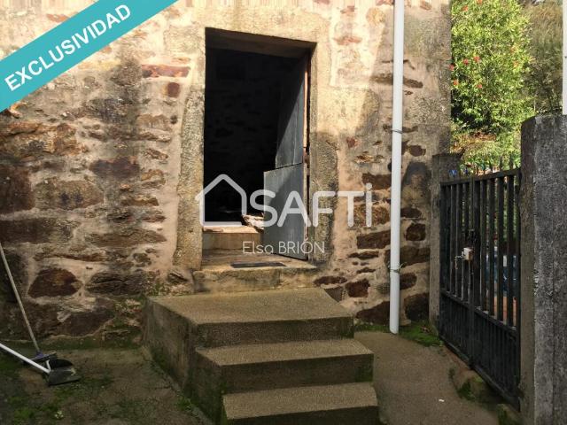 Casa en venta en Noia