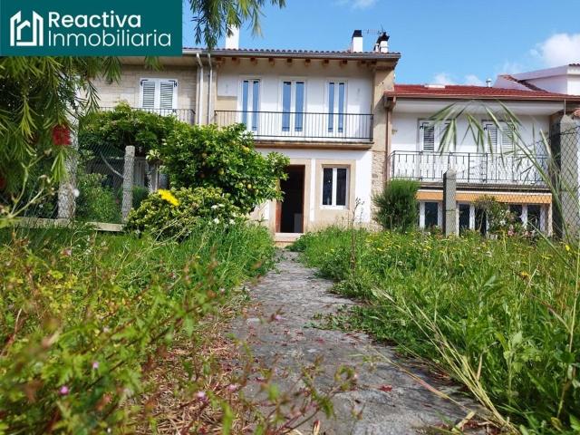Casa en venta en Noia, O Campo das Rodas