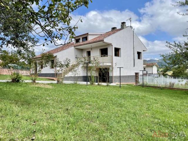 Casa en venta en Nava, Castañera