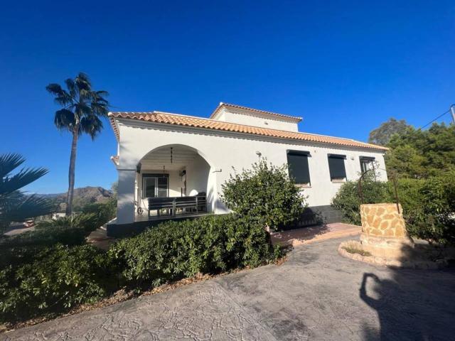 Casa en venta en Alicante, Urbanització El Pla Casa en venta en Alicante, Urbanització El Pla