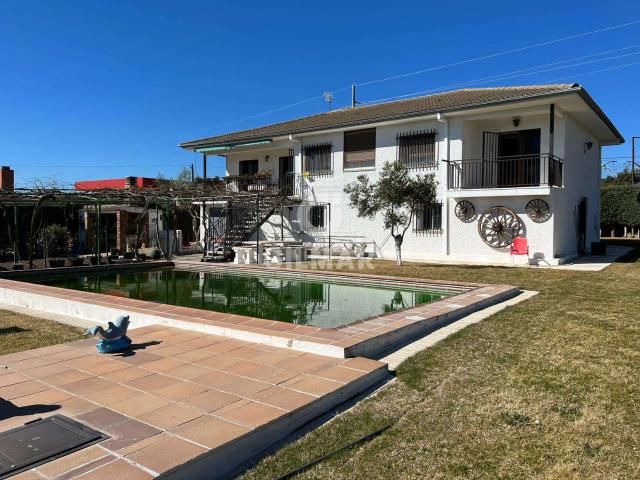 Casa en venta en El Escorial, Residencial Guipuzcoa