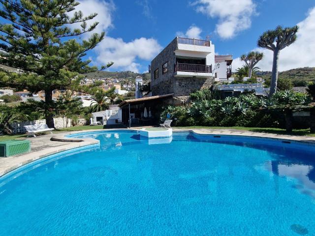 Casa en venta en Tenerife, Urbanización Primavera