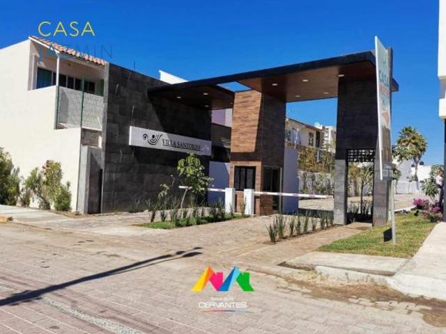 Casa en venta con alberca a 3 min de la playa