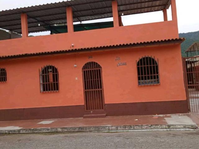 Casa en venta en Manongo, Valencia