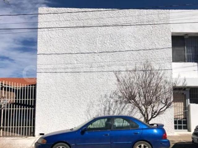 Casa en Venta con Local Comercial en Cd. Cuauhtemoc, Chihuahua