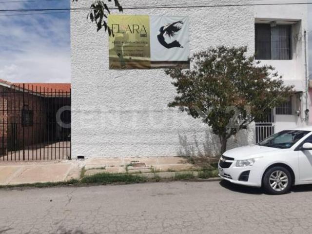 Casa en Venta con Local Comercial en Cd. Cuauhtemoc, Chihuahua