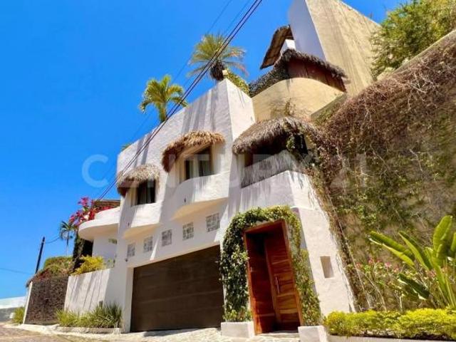 Casa en Venta con vista al Mar en Península de Santiago, Manzanillo.