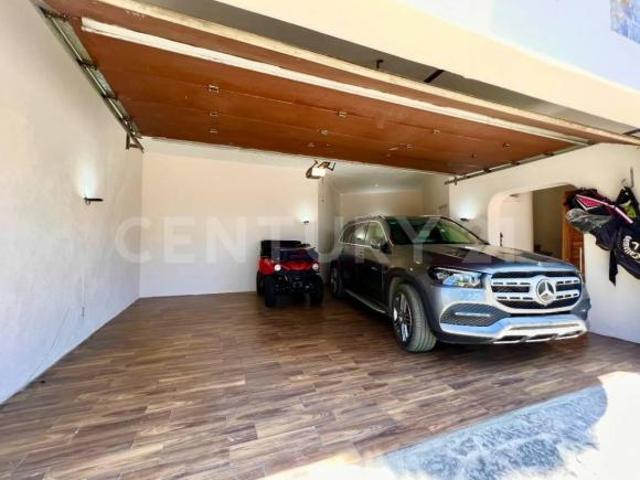 Casa en Venta con vista al Mar en Península de Santiago, Manzanillo.