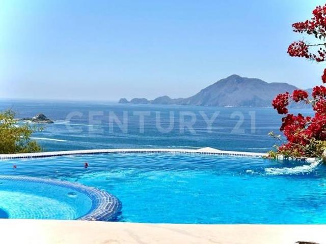 Casa en Venta con vista al Mar en Península de Santiago, Manzanillo.