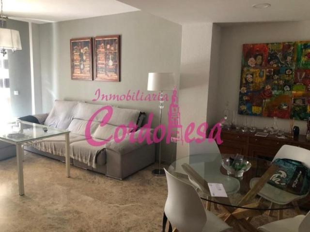 Casa en venta en Alcolea, Córdoba
