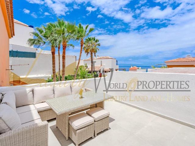 Casa en venta en San Eugenio Alto, Adeje