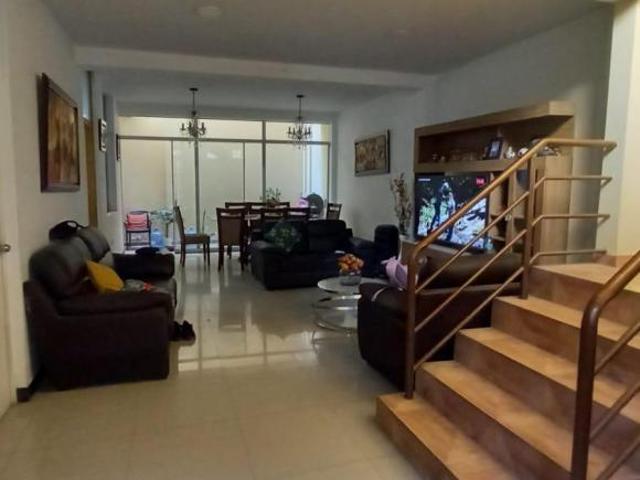 CASA EN VENTA COUNTRY CLUB MIRAFLORES PIURA