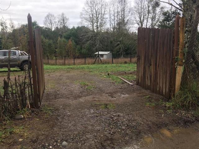 CASA EN VENTA DE 2 DORM. EN VALDIVIA