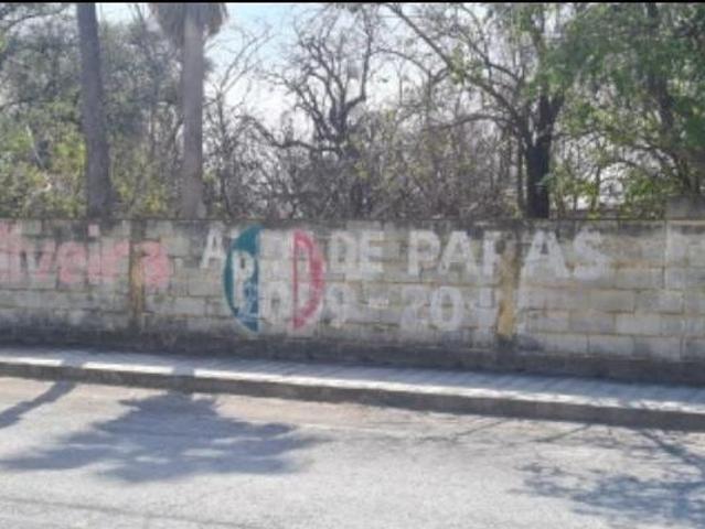 Casa en Venta de un piso Centro del Municipio de Paras N.L