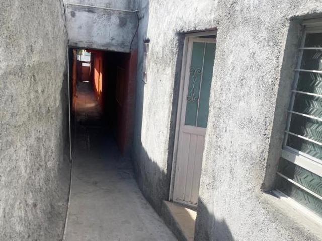 Casa en VENTA de una planta en col. Bellavista