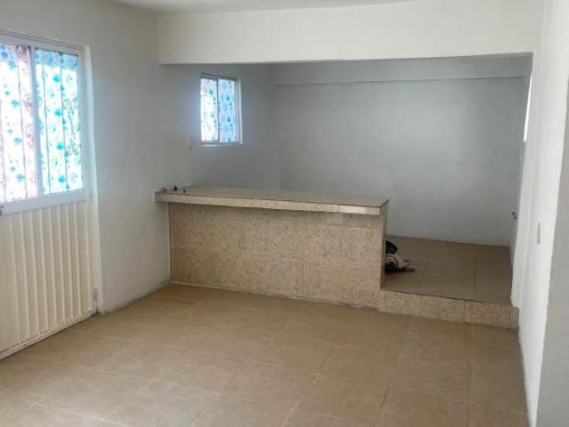 Casa en VENTA de una planta en col. Bellavista