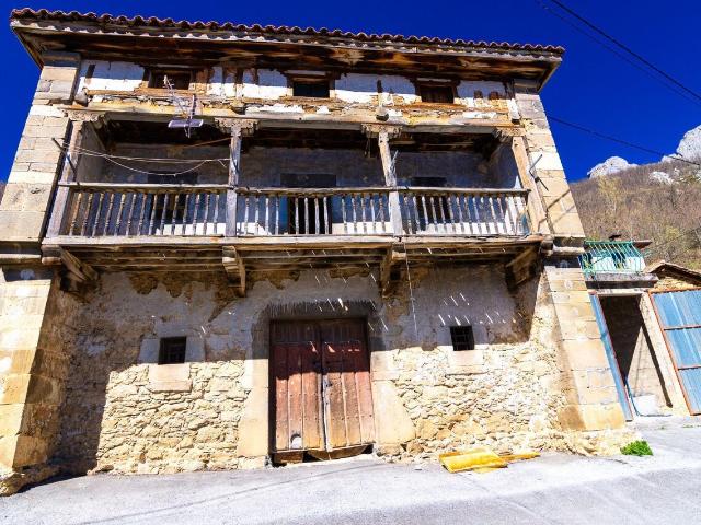 Chalet en venta en Vega De Liébana, Cantabria