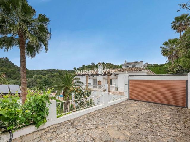 Casa en venta en Artola, Costa del Sol Occidental