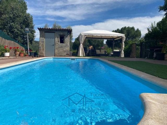 Casa en venta en El Tiemblo, Castilla y León
