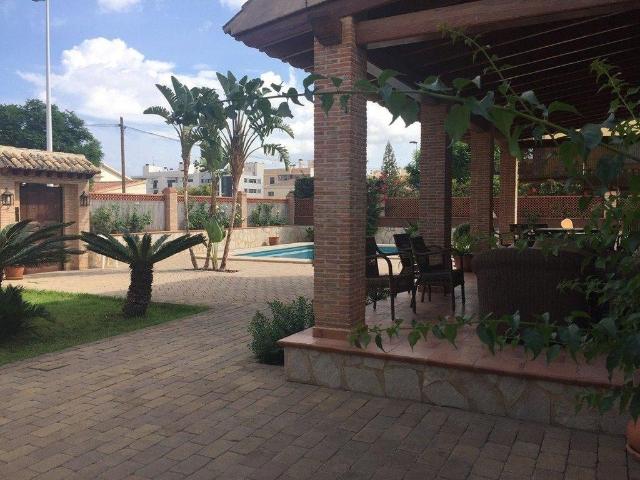 Casa en venta en Atzavares, el Baix Vinalopó