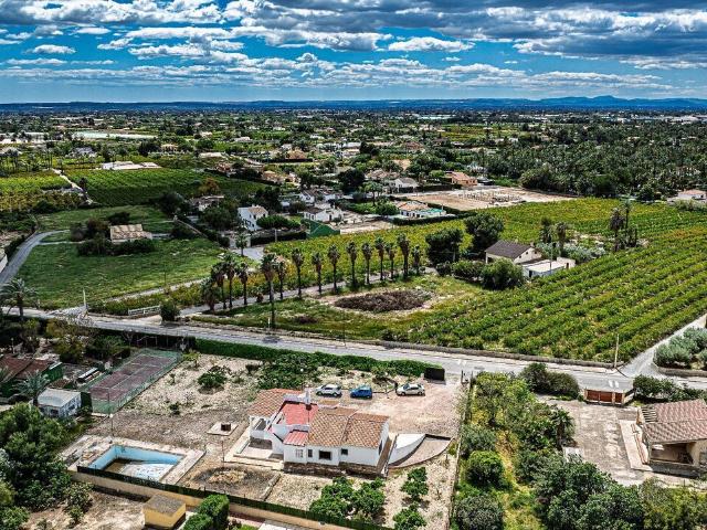 Chalet en venta en Atzavares, el Baix Vinalopó