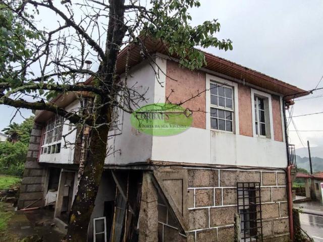 Casa en venta en A Arnoia