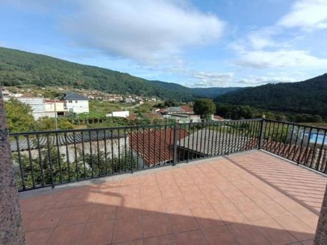 Casa en venta en A Arnoia