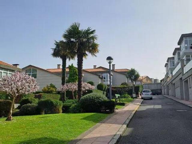 Casa en venta en Os Castros, A Coruña