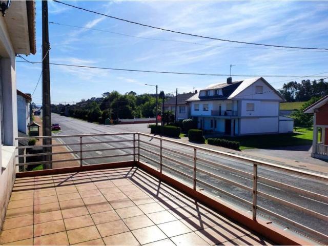 Casa en venta en A Laracha, A Coruña