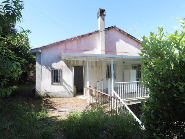 Casa en venta en A Peroxa