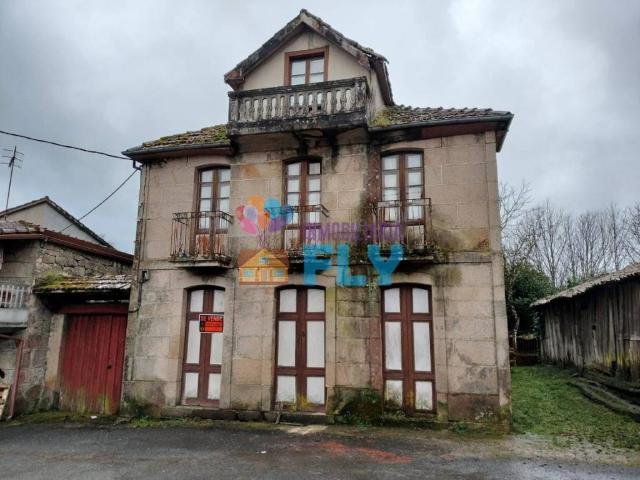 Casa en venta en A Peroxa
