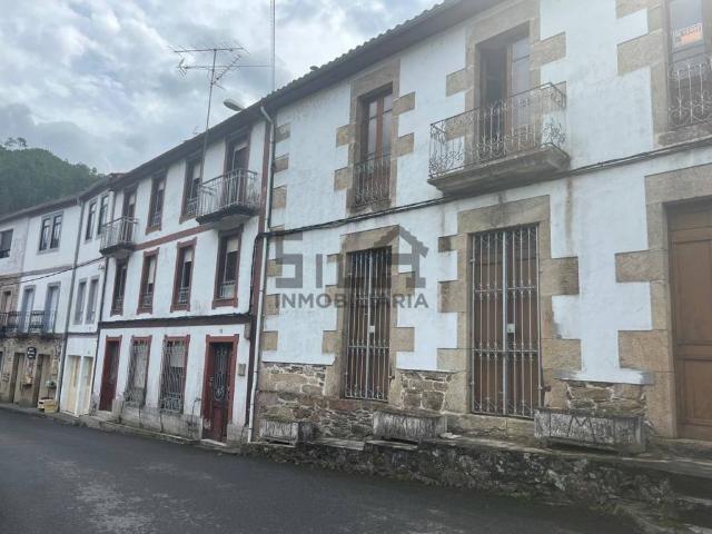 Casa en venta en A Peroxa