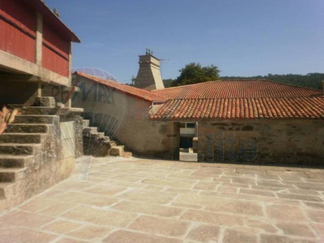 Casa en venta en Ourense, Galicia