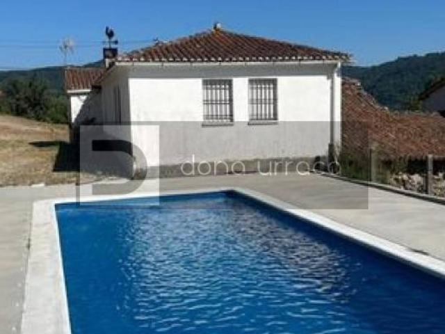 Casa en venta en A Peroxa