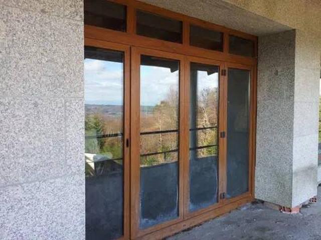 Casa en venta en Ourense, Galicia